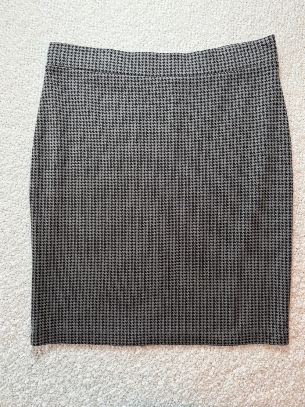 LOFT Gray Black Houndstooth Pencil Skirt Size S